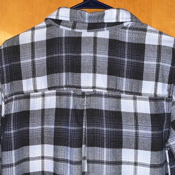 American Eagle 🦅 Amazingly Soft boyfriend fit plaid shirt size medium - Picture 9 of 11
